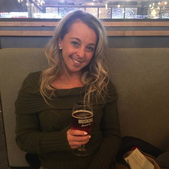 Meet your Posher, Lisa - Picture 1 of 1